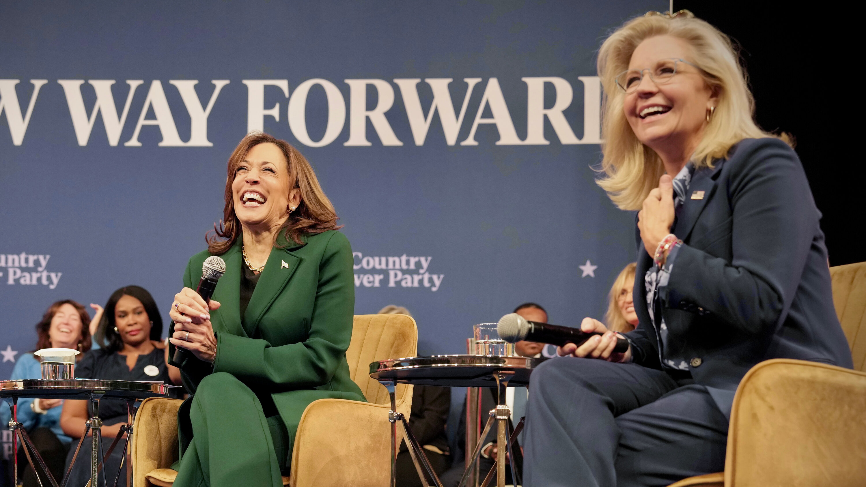 Cheney, With Harris, Tells Anti-Abortion Women It’s OK to Back Her